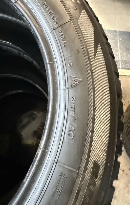 4x opona zimowa Bridgestone Blizzak LM001 215/55 R17 94V AO