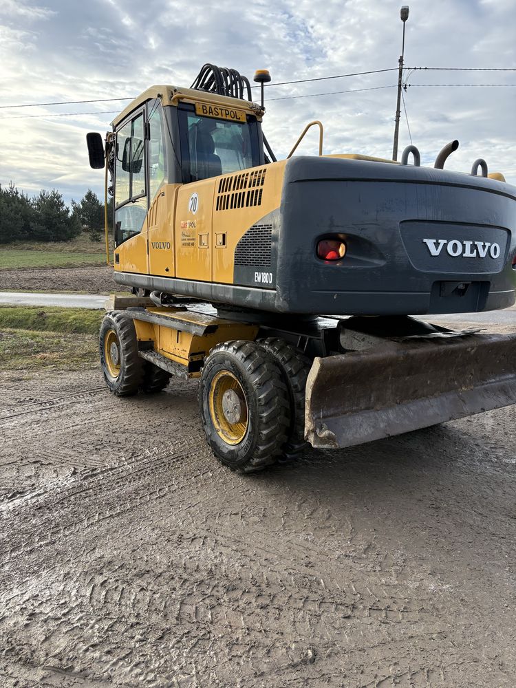 Koparka kolowa volvo