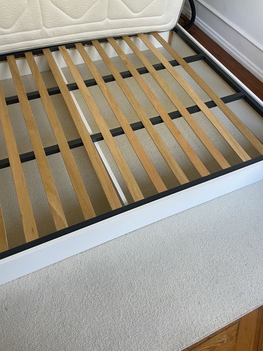 Camas - Estruturas com estrado para colchao 140x200