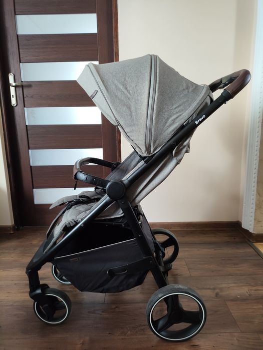 Wózek spacerowy carrello bravo szary