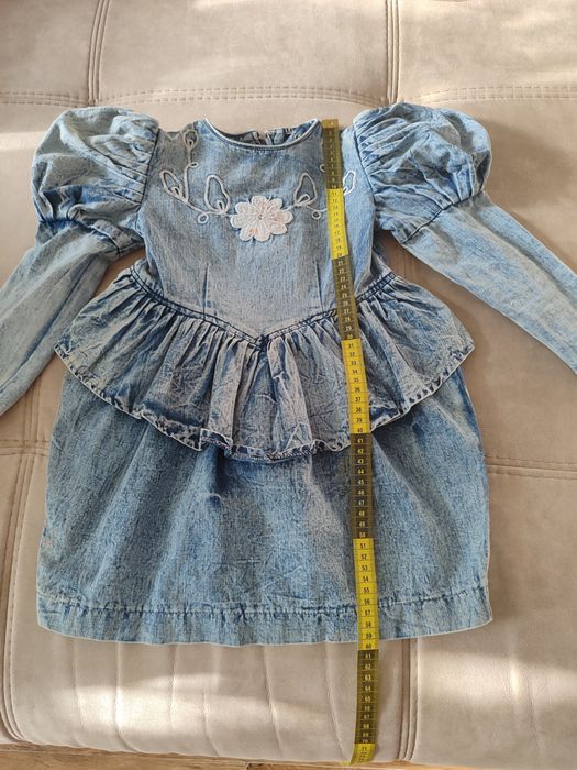 Отдам бесплатно платье на девочку