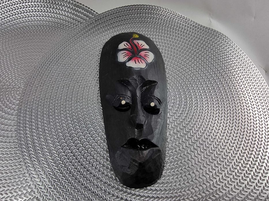 maski etniczne drewna drewniane egzotyczne totem maska drewniana Bali