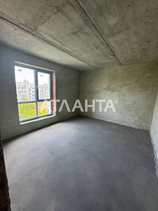 Дворівнева квартира з мансардою у зеленій зоні