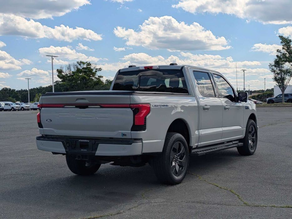 2024 Ford F-150 Lightning Lariat SuperCrew