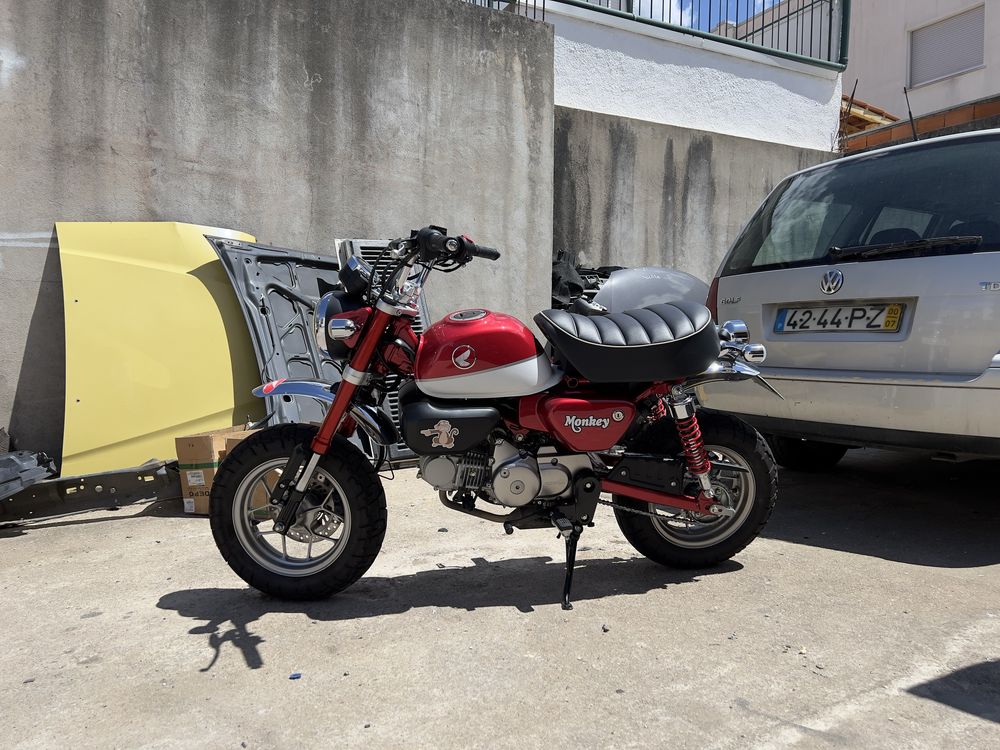 Honda monkey 125
