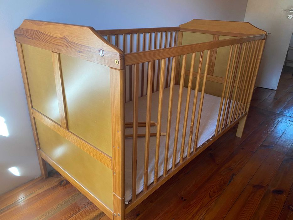 łóżeczko dziecięce, tapczanik 140 x 70