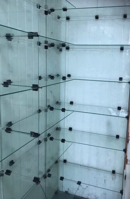 Скляні тумби, шкаф. Тумба з полочками.