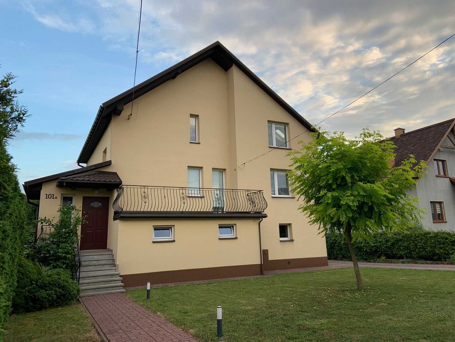 Dom jednorodzinny blisko Kielc (Mąchocice Kap.) stan do wprowadzenia