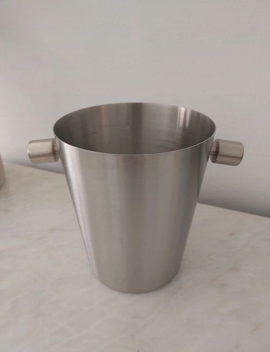 Jarro em inox para gelo