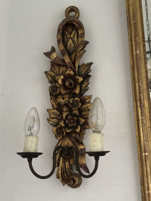 Candeeiros de madeira