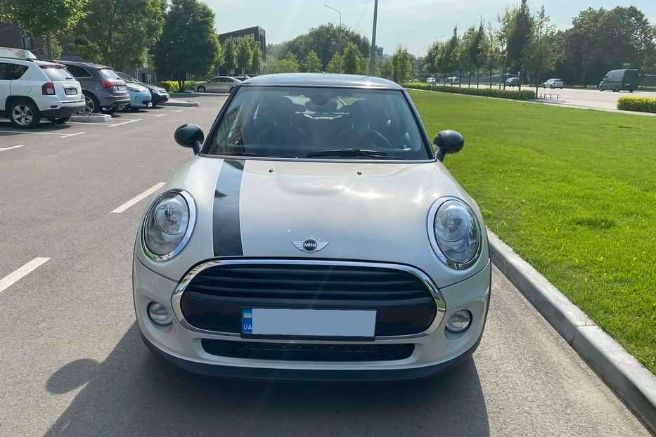 Продам MINI Cooper 2017 года