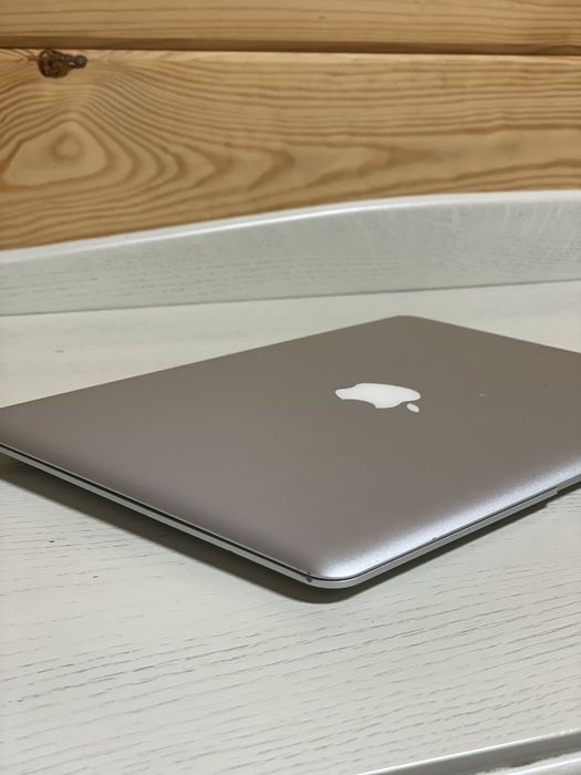 MacBook Air.  Продам