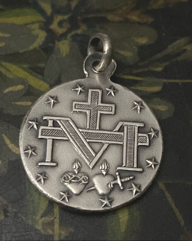 Medalha nossa senhora antiga