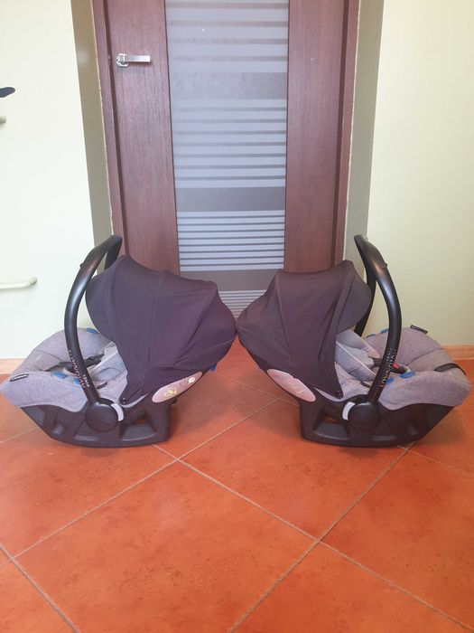 Fotelik Avionaut Pixel PRO z bazą isofix po bliźniakach