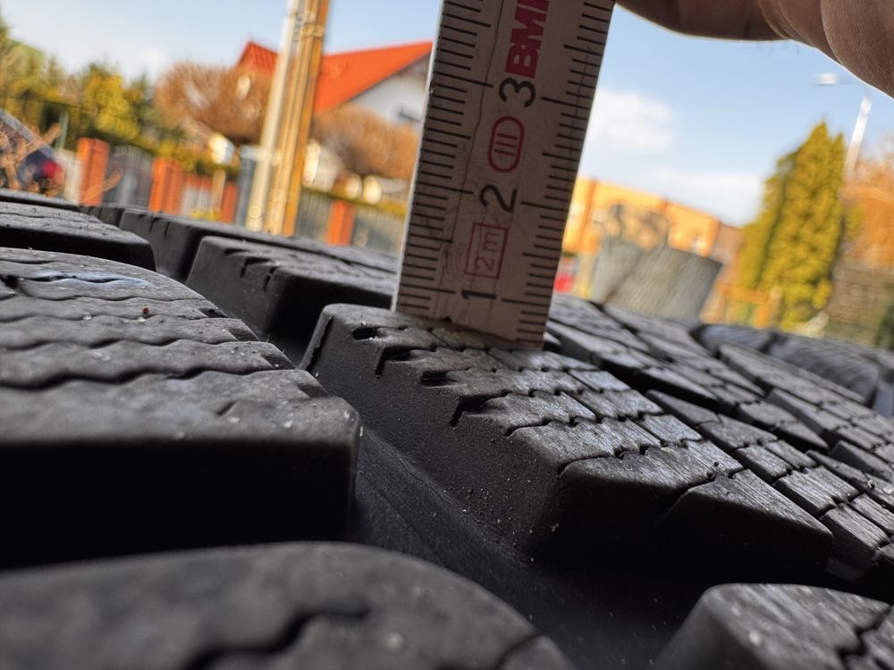 AUDI KOŁA FELGI ALUMINIOWE 8Jx17 ET39 5x112 225/55 R17 A4 A5 A6 A7 A8