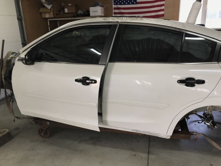 Дверь двери дверка Subaru Legacy Outback B16 2020