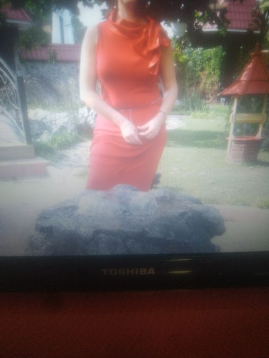 Святкове червоне плаття 48-50