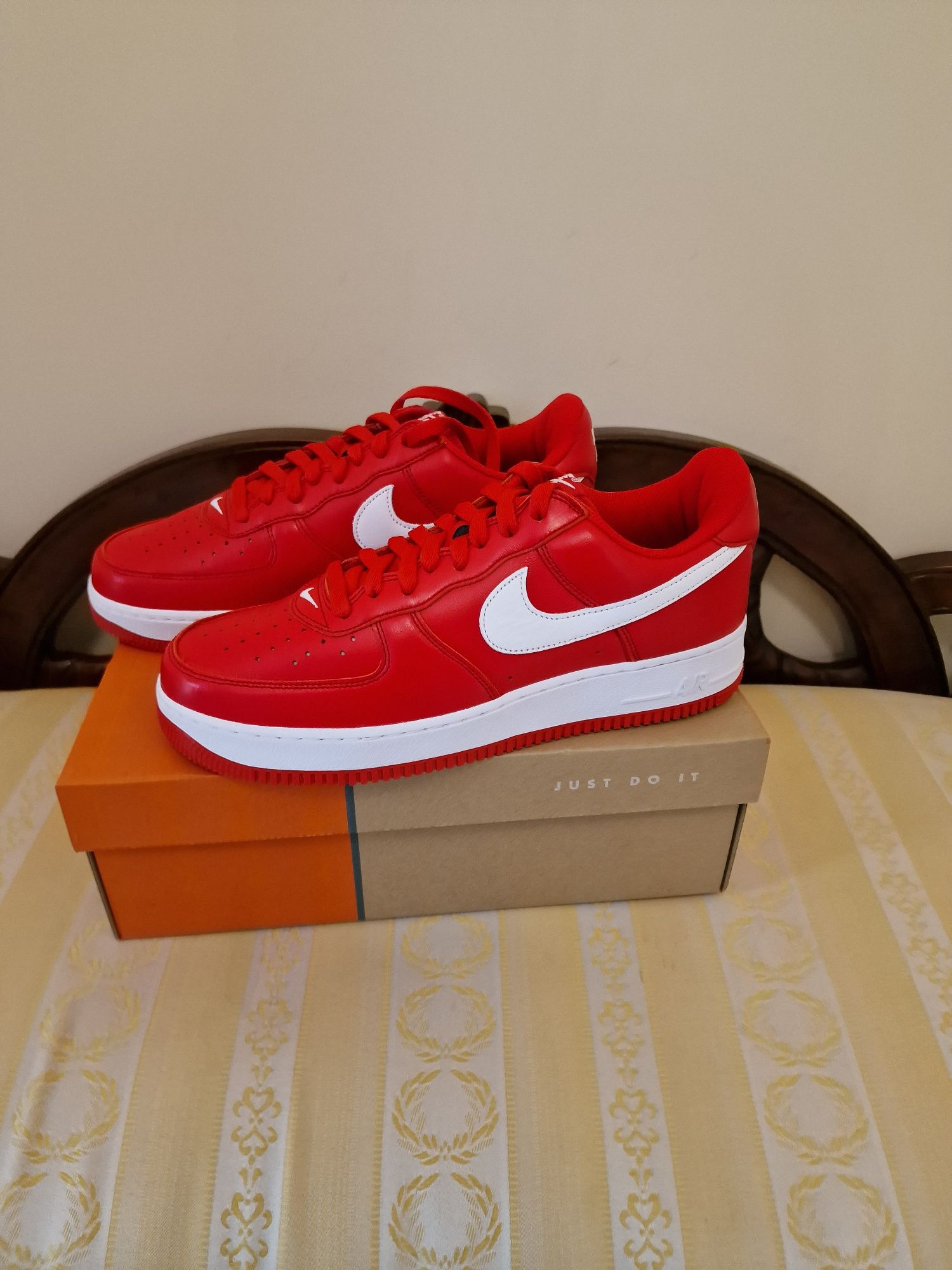 Nowe buty Nike Air Force 1 Low Retro QS 44.5