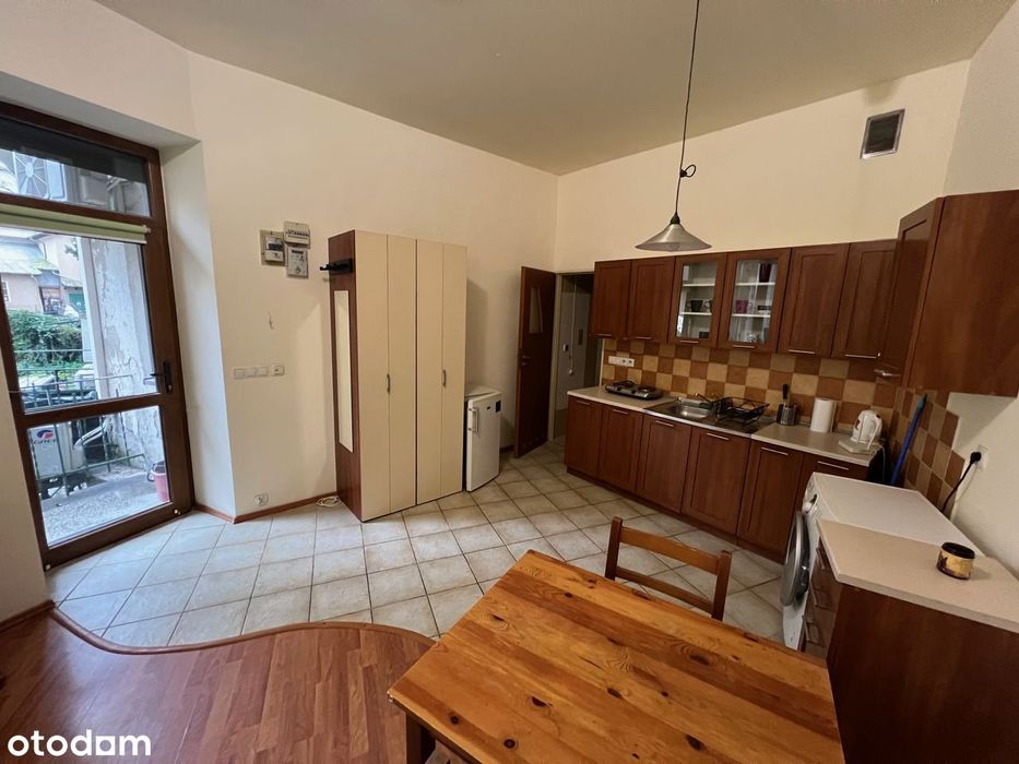 Jasna, przytulna garsoniera do sprzedania blisko bulwarów i Wawelu