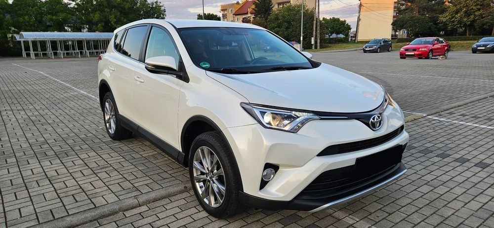 Toyota RAV4 2.0D-4D 143KM navi/kamera/LEDY/bezwypadkowa/ZADANA/serwisowana