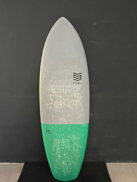 Flowt Mashmallow 5'6 31 litros