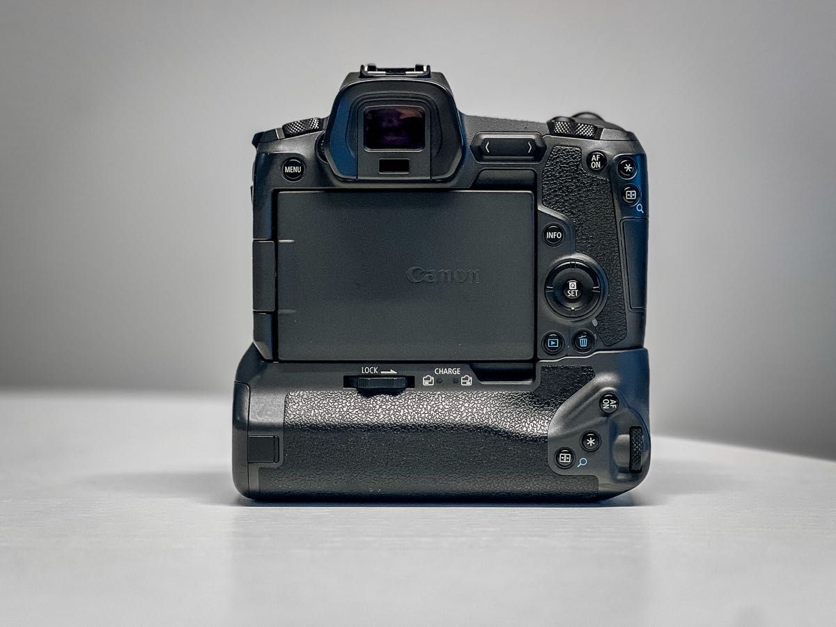 Canon EOS R body + grip - przebieg 50 tyś