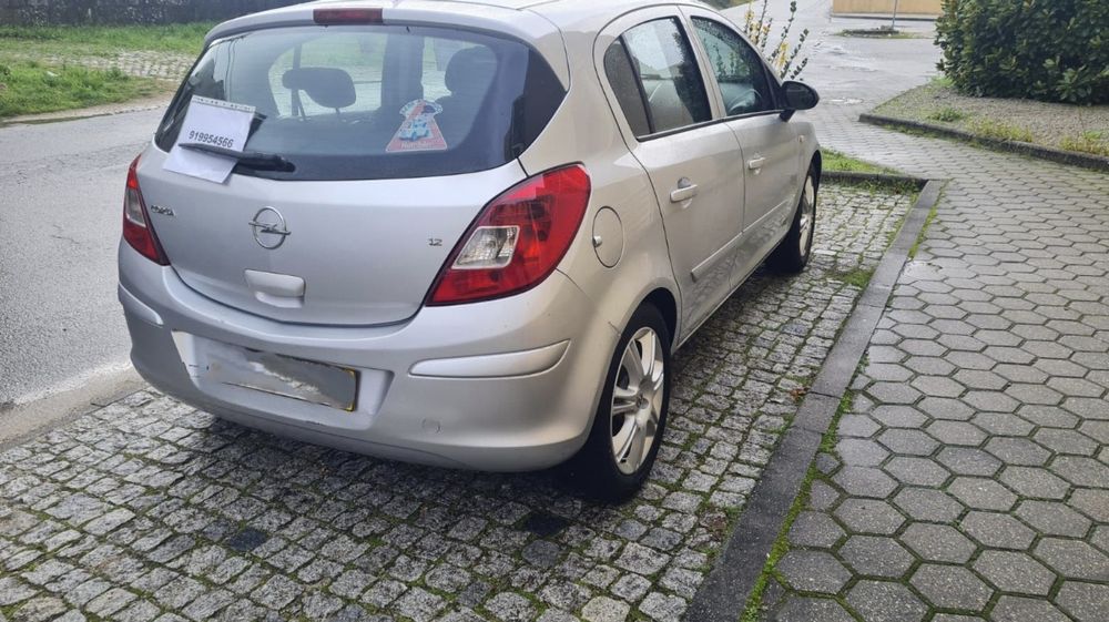 Opel corsa 1.2 enjoy