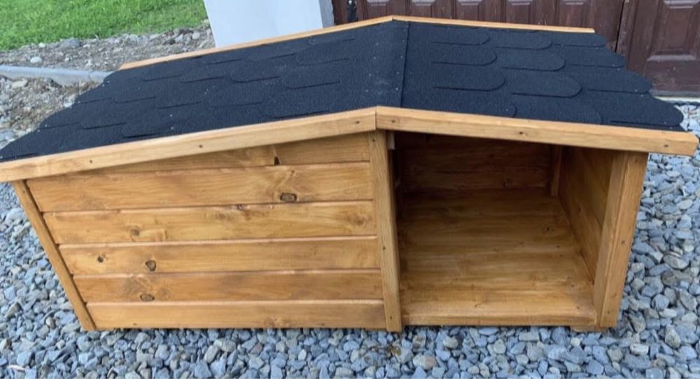 Ocieplana buda dla psa z przedsionkiem do samodzilnego montażu