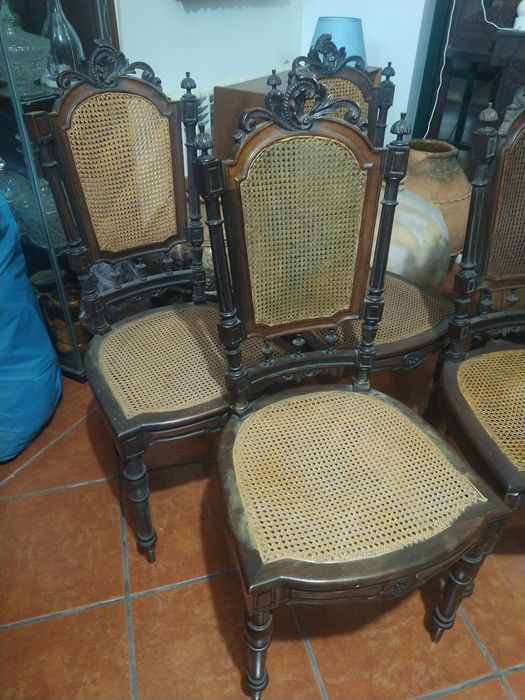 6 Cadeiras em pau santo e palhinha antigas