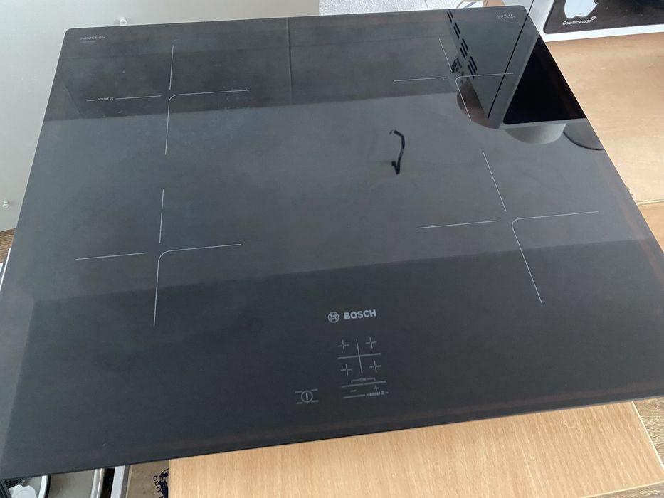 Индукционная Варочная поверхность Bosch PUG61KAA5E