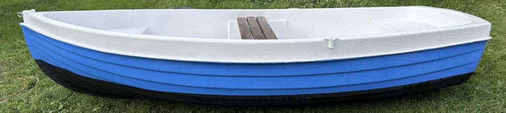 Łódź łódka wędkarska 270