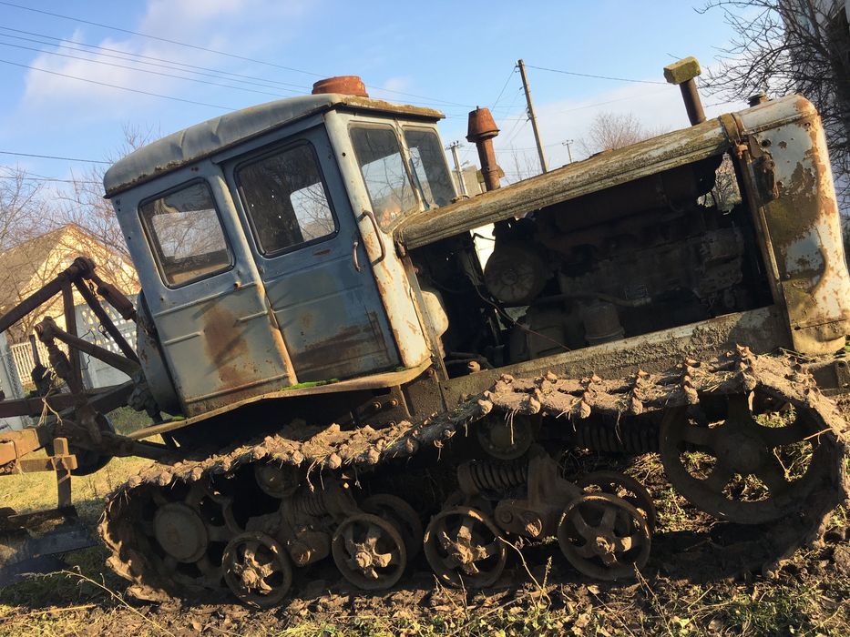 Трактор Кожанка в робочому стані