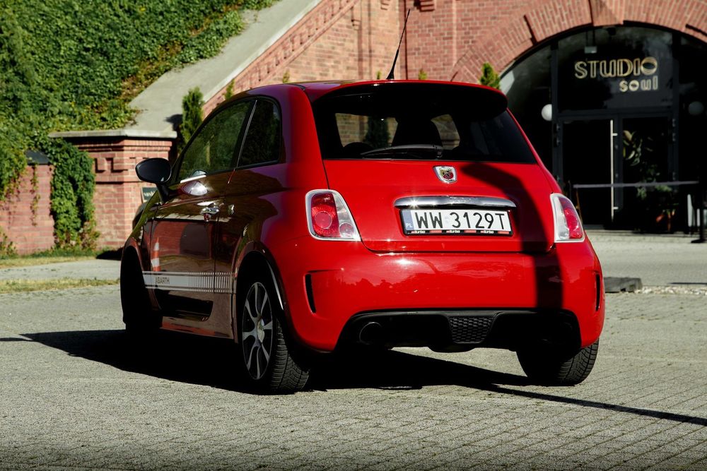 Abarth 500 Abarth 500 - mały, ale wariat!