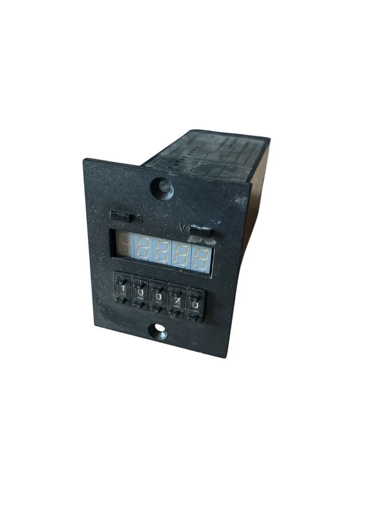 Licznik impulsów Kübler 1.325D.3/1d2dE1 NPN – 220V AC