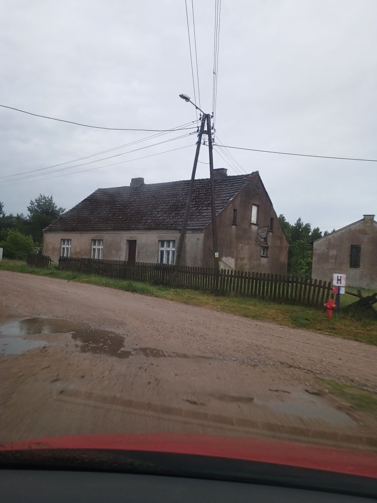 Działka rolna wraz z domem i oborą
