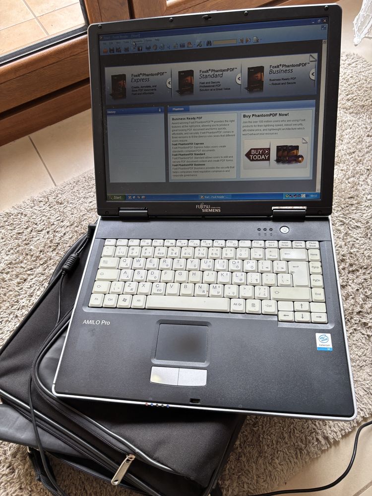 Fujitsu Siemens Amilo Pro 8010D