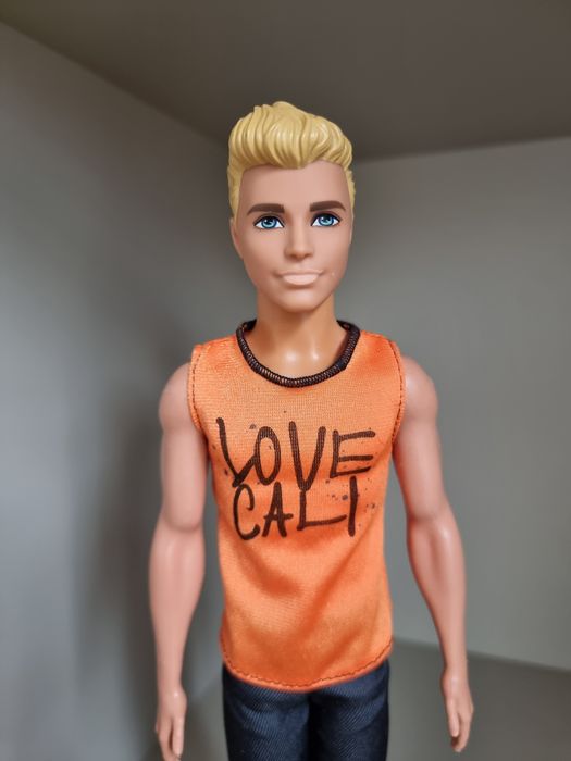 Lalka Ken firmy Mattel