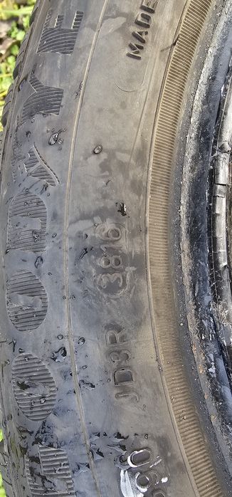 Opony 185/60/15  Goodyear ultra grip 9 zimowe