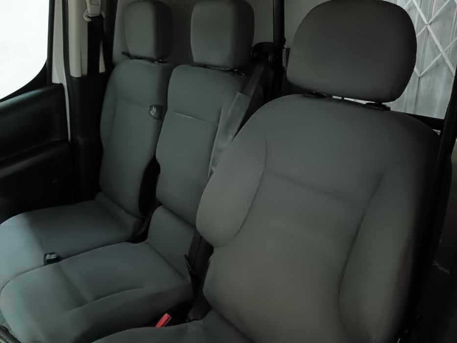 Peugeot partner 3 L 1.6 HDI A/C 2015