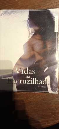 Livro Vidas na Encruzilhada de Arnaldo Costeira  5€