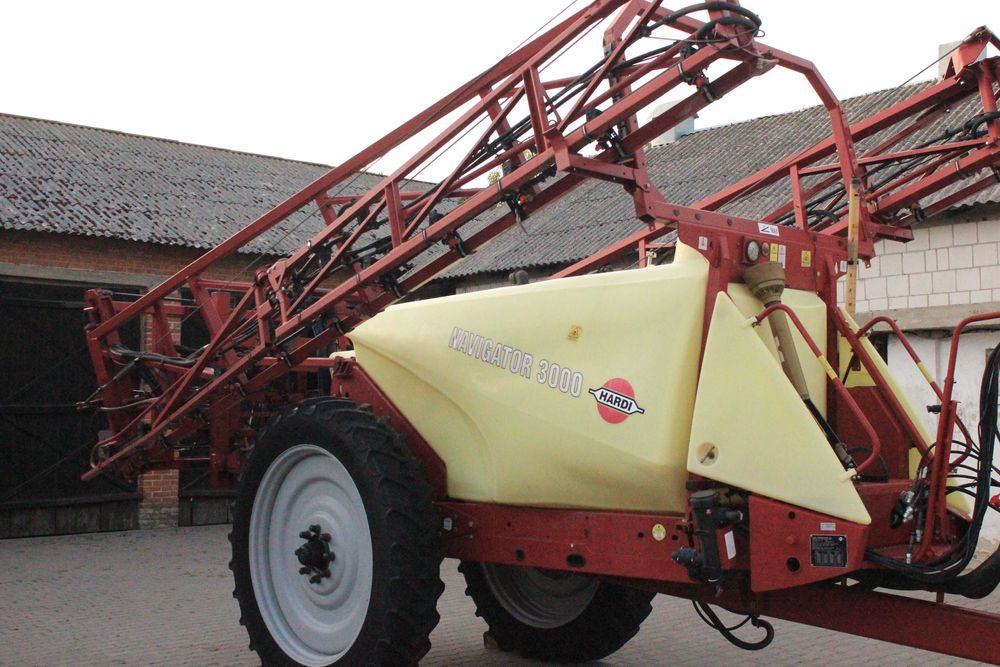 Opryskiwacz Hardi Navigator 3000 gps #Navigator #Commander #berthoud