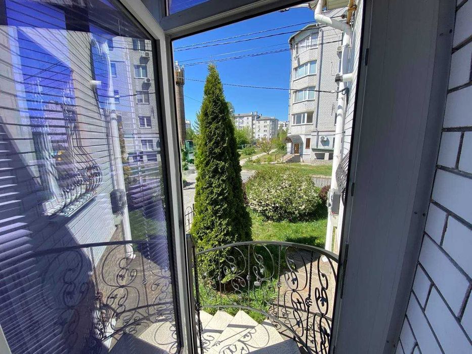 Продаж будинку під ваш бізнес. с.Немішаєве. Варшавська траса ID:700