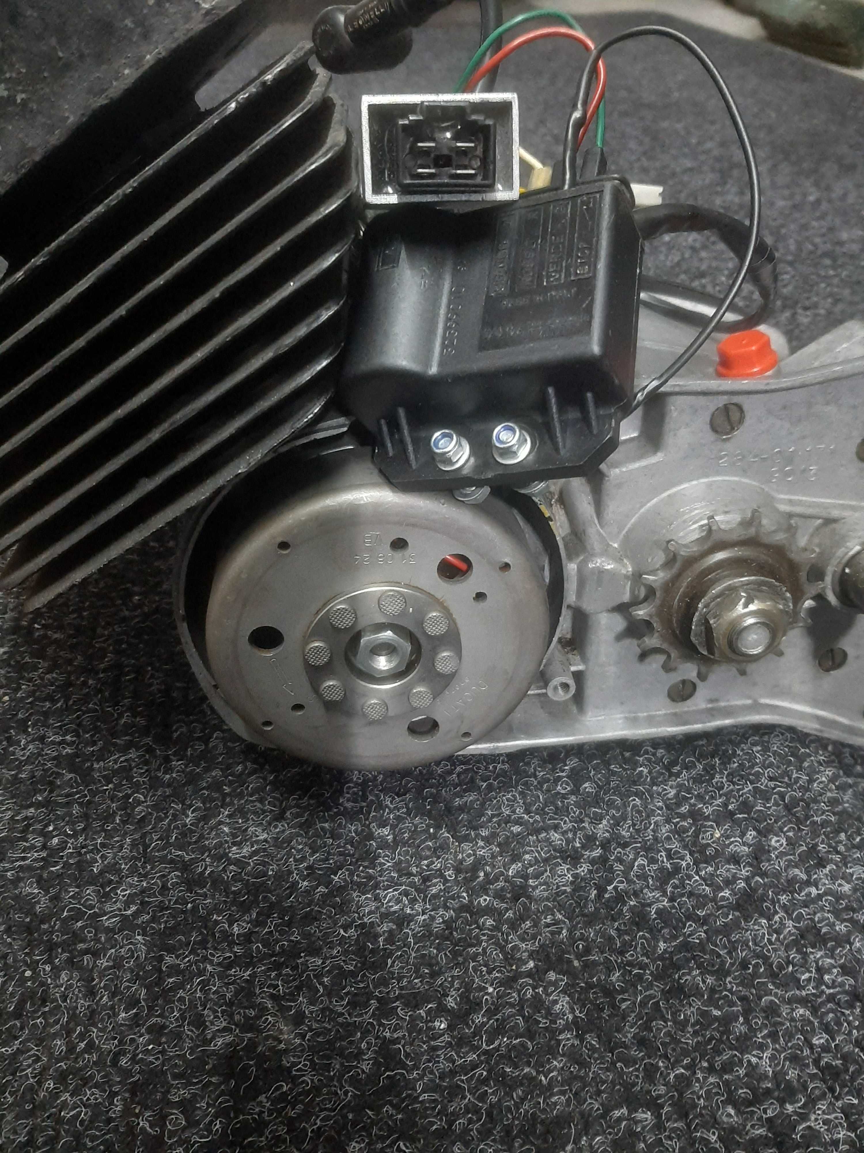 Ducati 12v original, para zundapp