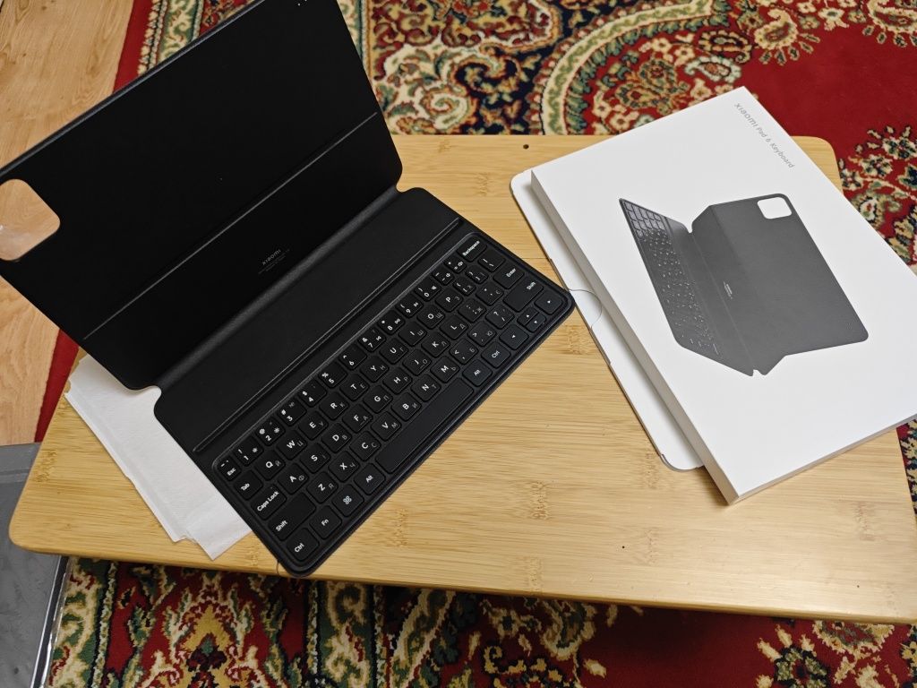 Нова  оригінальний чехол – клавіатура для Xiaomi Pad 6 Keyboard Case