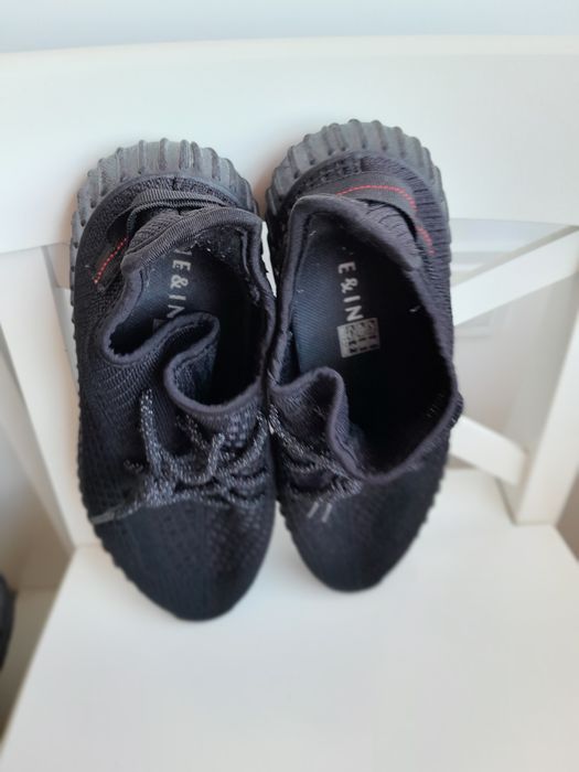 Buty sportowe Shein. Bardzo wygodne.