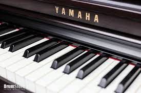 Nowe pianino cyfrowe Yamaha CLP- 725 B Clavinova (nie wyciągane z kar