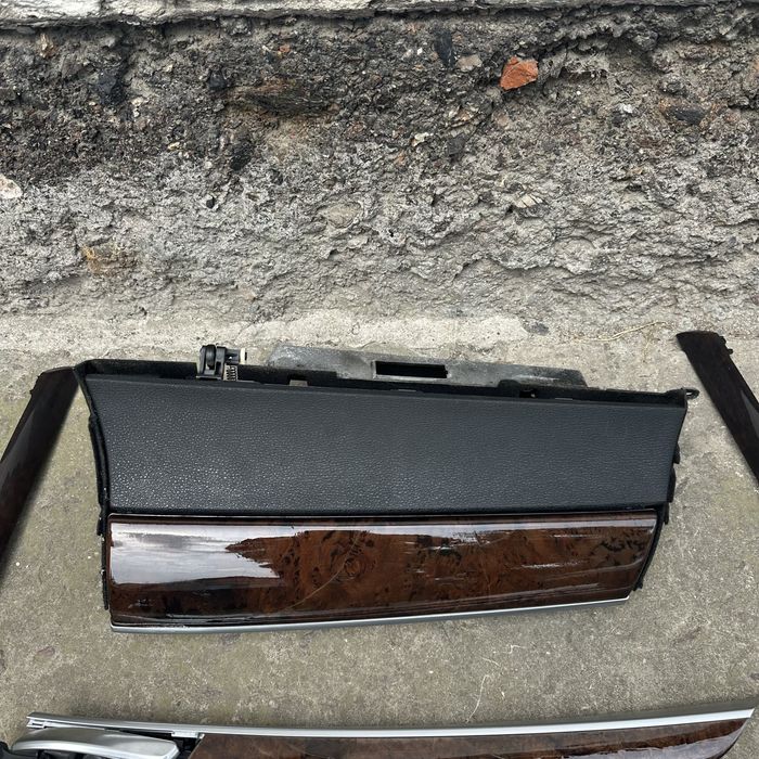 Декор салону bmw x5 e70 дерево BMW X5 E70 деревʼяний декор бмв бардачо