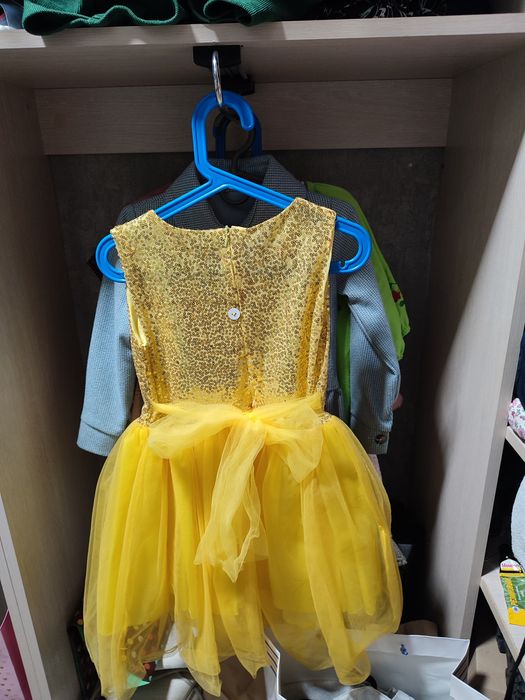 Святкові сукні для дівчинки