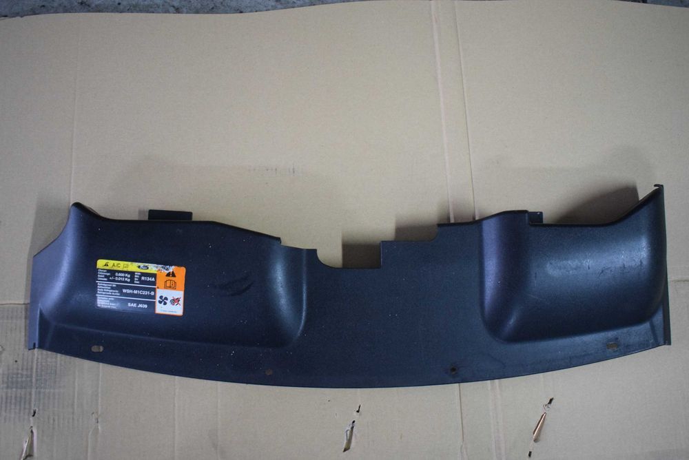 Maskownica pasa przedniego Ford C-max lift - INNE CZĘSCI