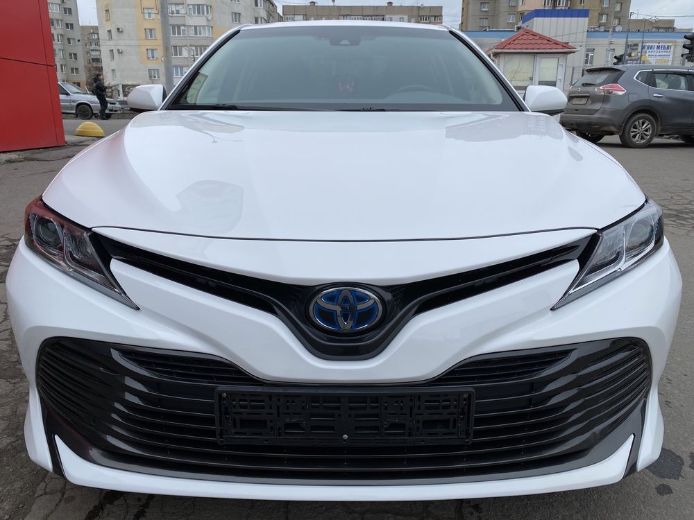 Toyota camry  70 Hybrid